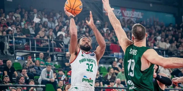 Pınar Karşıyaka, avantajı kaptı