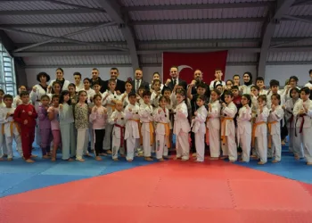 Bakan Yardımcısı Enes Eminoğlu, Kırıkkale’de gençlerle buluştu