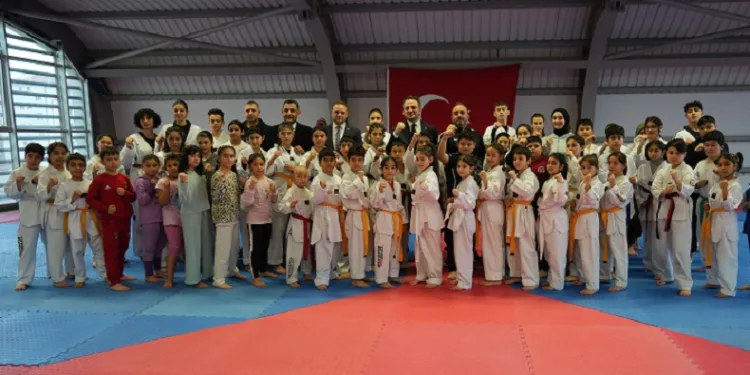 Bakan Yardımcısı Enes Eminoğlu, Kırıkkale’de gençlerle buluştu