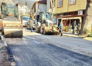 Körfez’de bozuk yollara müdahale