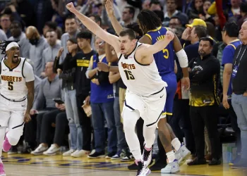 NBA’de Denver Nuggets, Nikola Jokic’in son saniye basketiyle kazandı