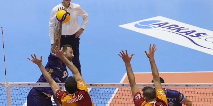 Arkas Spor, Galatasaray deplasmanında