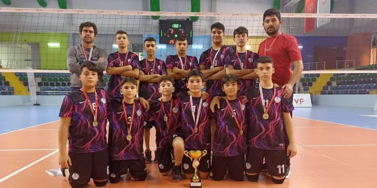 Bozyazı Ortaokulu il şampiyonu oldu