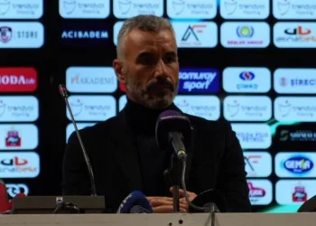 Ivo Vieira: “Geriden gelerek 1 puan aldığımız için mutluyuz”