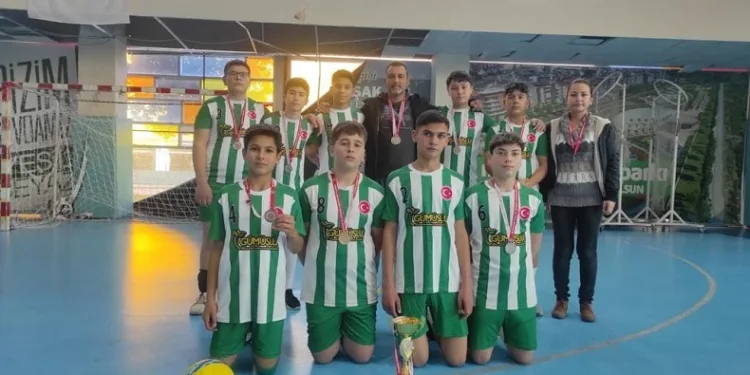 Sarıgöl ortaokullarından voleybolda büyük başarı