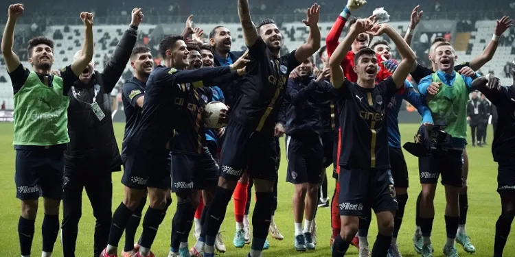 Kasımpaşa tarihinde 3. kez Beşiktaş’a deplasmanda 3 gol attı
