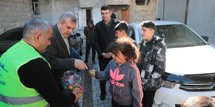 Beyazgül vatandaşlarla bir araya geldi