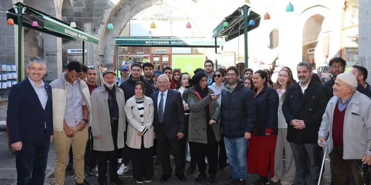 Başkan Büyükkılıç’tan esnaf ziyareti