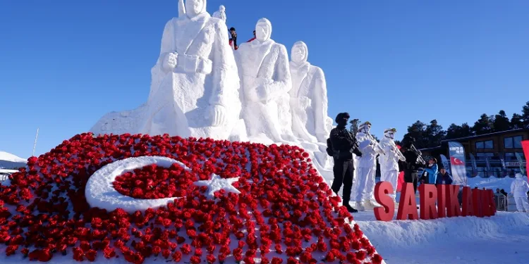 Sarıkamış’ta kardan heykellerinin açılışı yapıldı