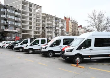 Isparta Belediyesi araç filosuna 9 araç daha kazandırıldı