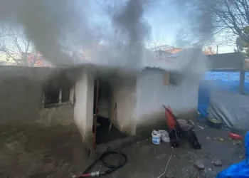 Osmaniye’de ev yangını