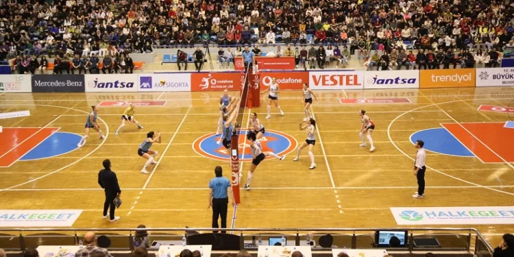 Sultanlar Ligi: Aydın Büyükşehir Belediyespor: 0 – Fenerbahçe Opet: 3