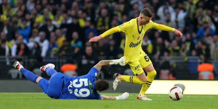 Fenerbahçe, bu sezon 3. kez 5 golle kazandı