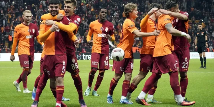 Galatasaray’da 3 genç futbolcu ilk kez oynadı