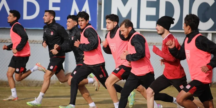 Sivasspor’da Galatasaray maçı hazırlıkları başladı
