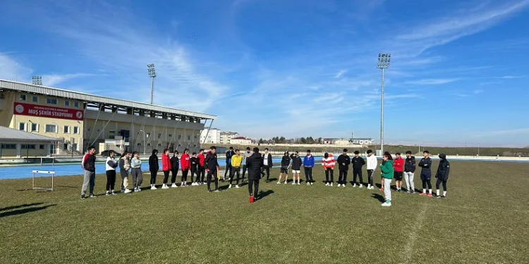 Muş İl Hakem Kurulundan aday hakem kursu