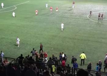 Amatör maçta yaşanan kavgaya polis müdahalesi