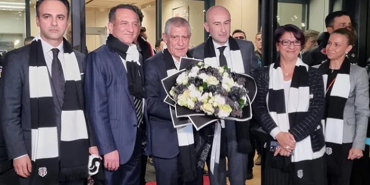 Fernando Santos, İstanbul’a geldi