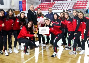 Hokey Süper Lig şampiyonu Muğla’ya döndü