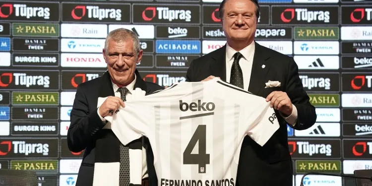 Beşiktaş’ta, Fernando Santos imzayı attı