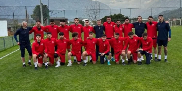 Zonguldak Kömürspor, Antalya’da çift idmanla çalışmalarını sürdürdü