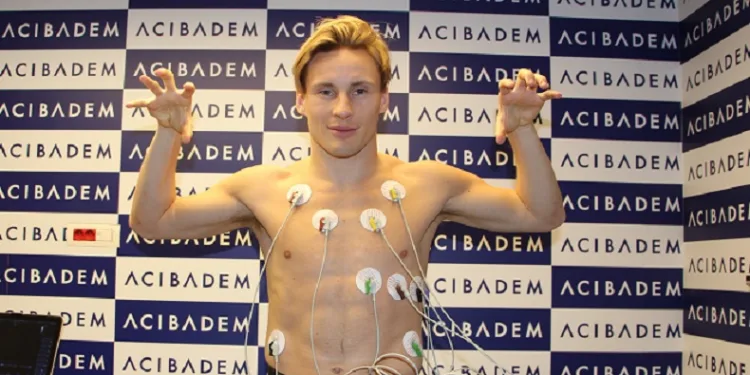 Beşiktaş’ın yeni transferi Svensson, sağlık kontrolünden geçti