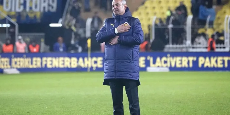 Fenerbahçe Teknik Direktörü İsmail Kartal: “Galibiyetten ve mücadeleden dolayı oyuncuları tebrik ediyorum”