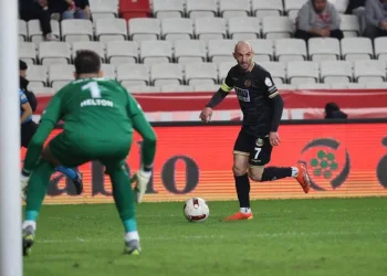 Alanyasporlu Efecan Karaca ligde golle tanışamadı