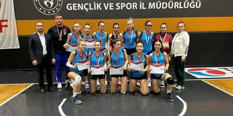 Balıkesir’de Okul Sporları müsabakaları devam ediyor