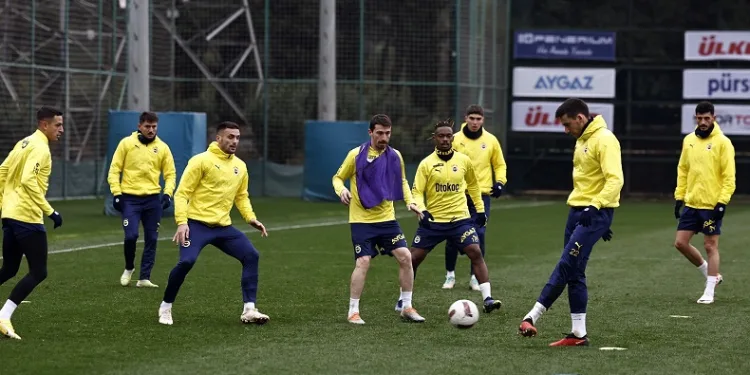 Fenerbahçe, Gaziantep Futbol Kulübü maçı hazırlıklarına başladı