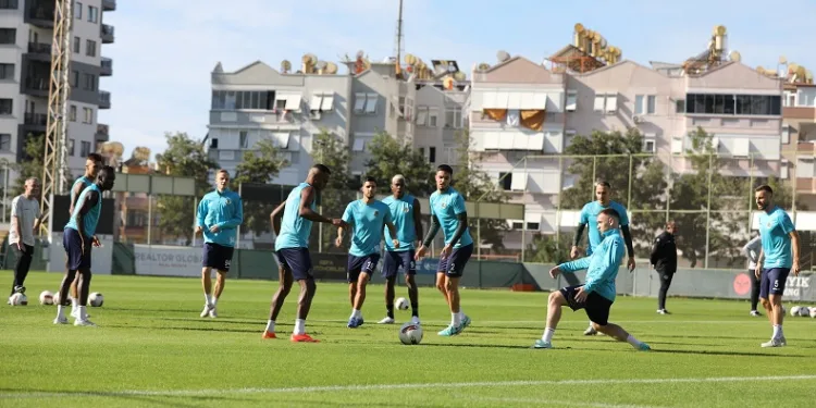 Alanyaspor’da Başakşehir maçı hazırlıkları tamamlandı