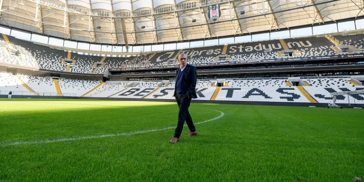 Fernando Santos, Tüpraş Stadyumu’nda incelemelerde bulundu