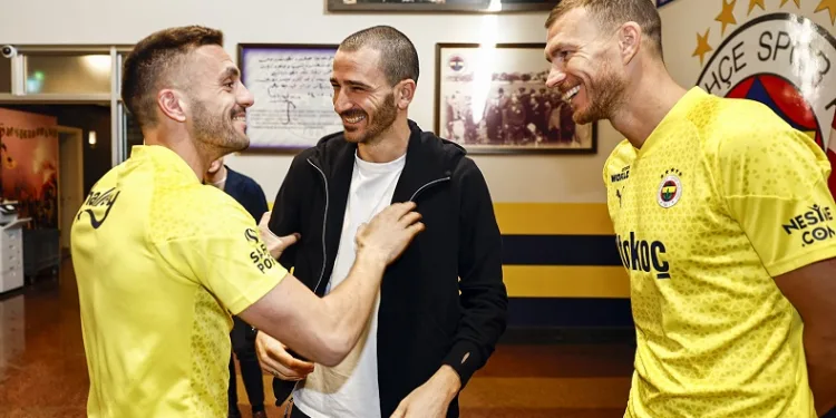Fenerbahçe’nin yeni transferi Bonucci, takım arkadaşlarıyla bir araya geldi