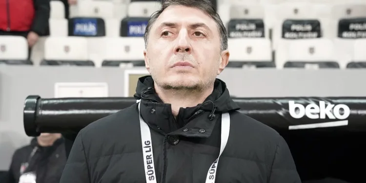 Şota Arveladze: “Bu gibi maçlarda disiplinli oynayarak oyunun içinde kalmak gerekiyor”