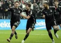 Semih Kılıçsoy gollerine devam ediyor