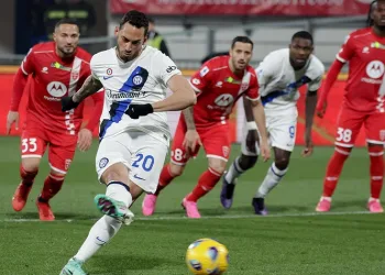Hakan Çalhanoğlu’nun formu sürüyor