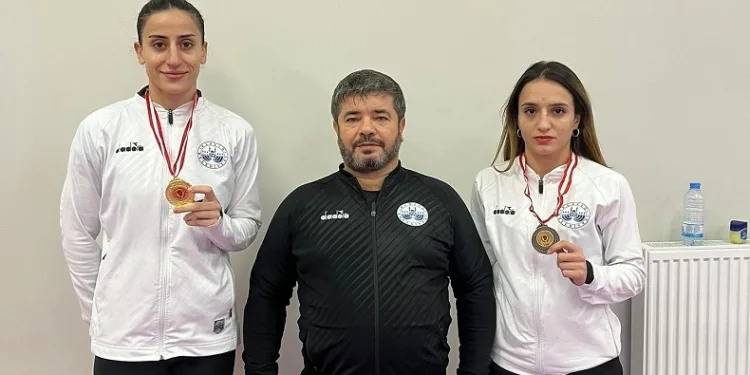 Gizem Özer’den altın madalya