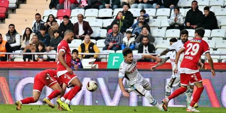 Trendyol Süper Lig: Antalyaspor: 1 – Trabzonspor: 1