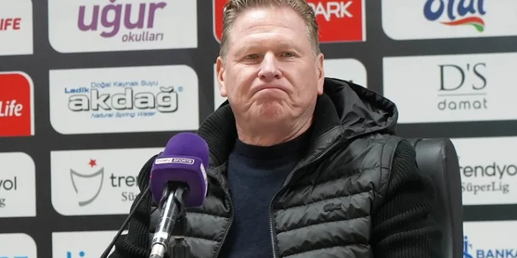 Samsunspor Teknik Direktörü Markus Gisdol: “İyi bir oyunla istediğimiz sonucu aldık”