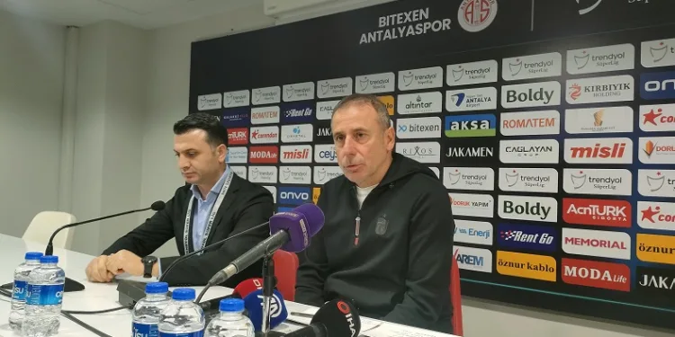 Trabzonspor Teknik Direktörü Abdullah Avcı: “Trabzonspor 1 puana sevinmez”