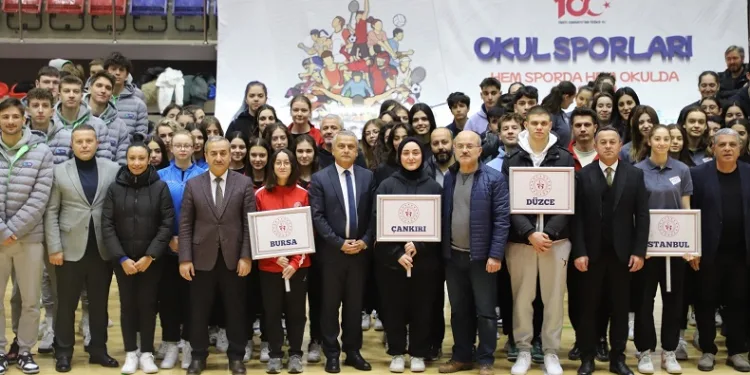 Karabük’te okul Sporları Basketbol müsabakaları başladı