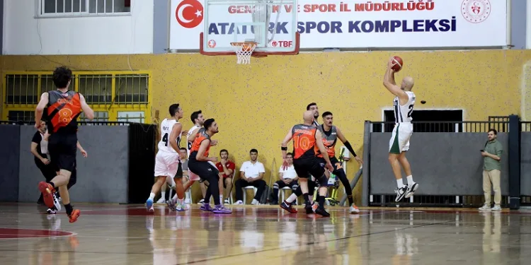 Sakarya Büyükşehir Basket ikinci yarıya galibiyetle başladı: 71-91