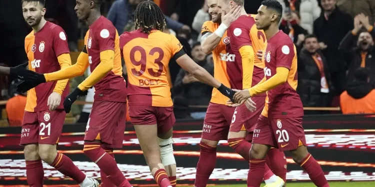 Galatasaray evindeki yenilmezliğini 27 maça çıkardı