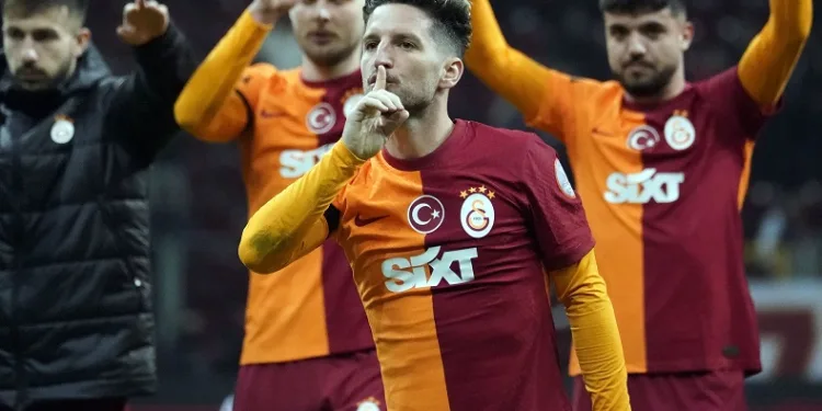 Maç sonu 3’lüsü Dries Mertens’ten