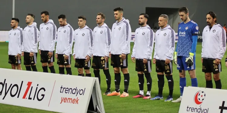 Altaylı futbolculardan ortak bildiri