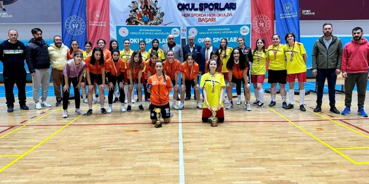 Genç Kızlar Okul Sporları Futsal Müsabakaları tamamlandı