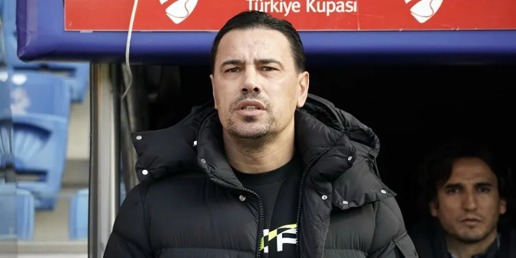 Başakşehir Teknik Direktörü Çağdaş Atan: “Amacımız kupada gidebildiğimiz kadar gidebilmek, finale uzanmak”