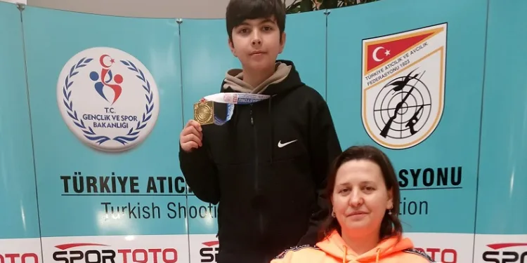 Sakarya Büyükşehir sporcusundan Türkiye Şampiyonluğu’na tam isabet