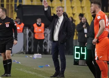 Fenerbahçe Teknik Direktörü İsmail Kartal: “Oyuncuların birbirine saygısı bizi buraya getirdi”