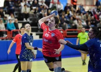 Konyaaltı Belediye Spor Kulübü Kadın Hentbol Takımı zirveye demir attı